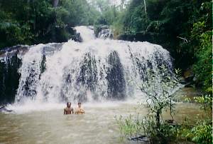 Trekking in hills of northern thailand, Siam Sun Tours Ltd. Part. Chiang Mai, cnx051_3.jpg (13824 Byte)